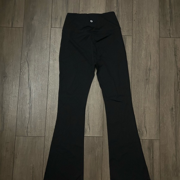 Black lululemon flare leggings - Picture 2 of 2